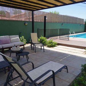 Casa de alquiler vacacional en Madrid con piscina y barbacoa